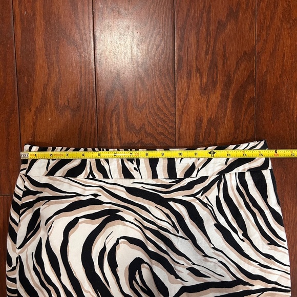 2 Skirts Talbots Ann Taylor LOFT Animal Print Abstract Pattern Black White Tan - Picture 10 of 10